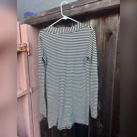 Raw Earth Wild Sky Black And White Striped Cardigan - Picture 2 of 5